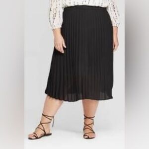 Ava & Viv Black Pleated Midi Skirt